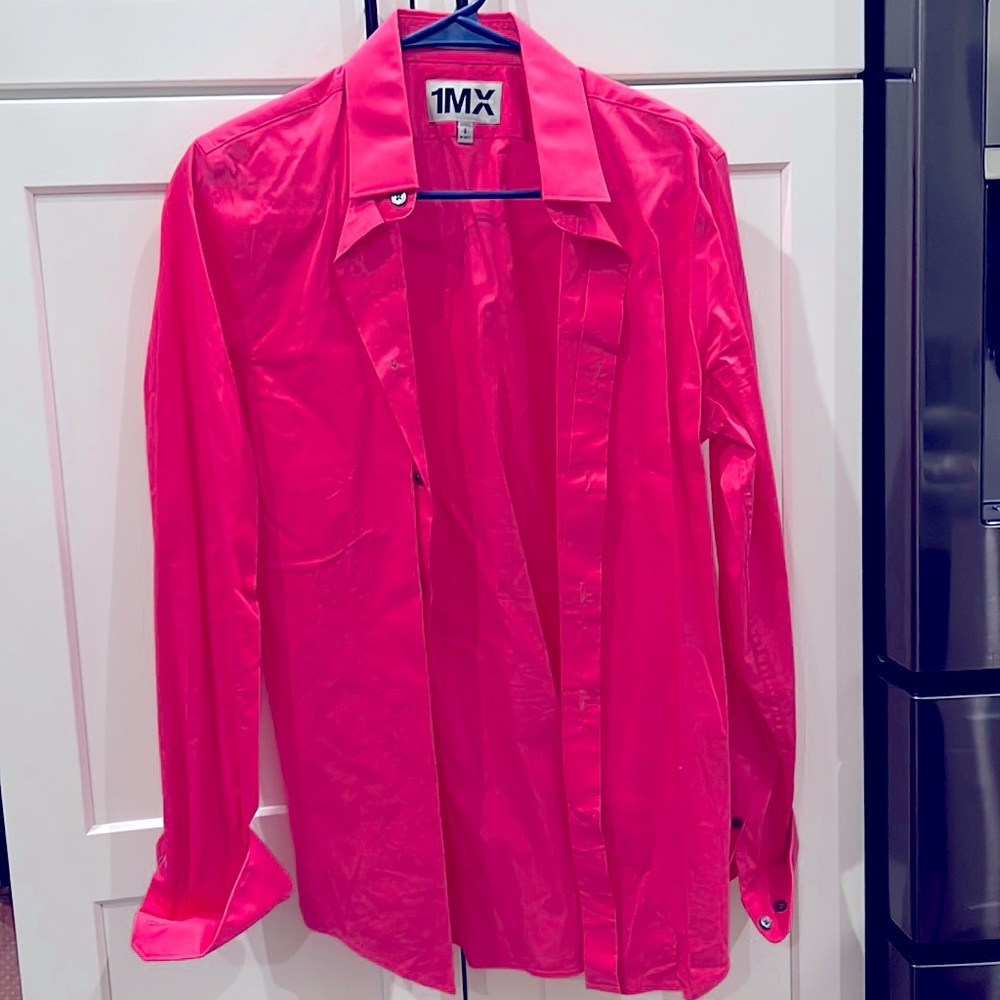 Express 1MX shirt size small
